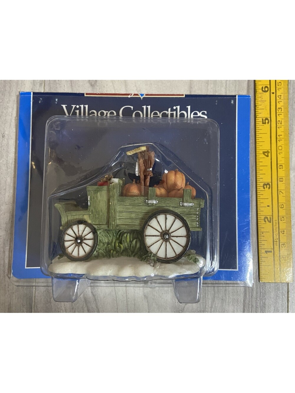 Vintage Holiday Time Village Collectibles - Pumpkin Wagon Christmas K1201